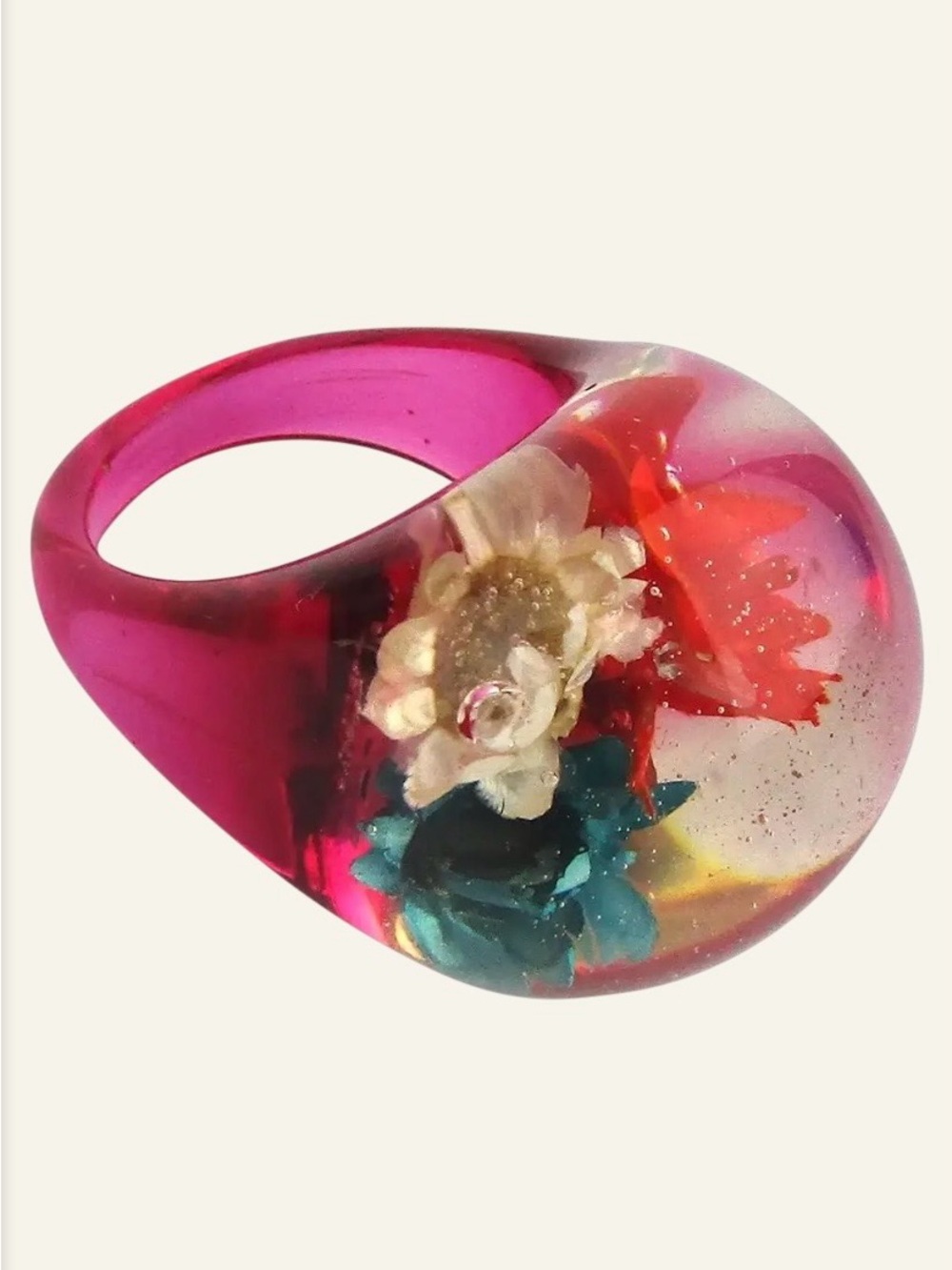Vintage Lucite Ring w/ Flower Garden Inside 1960s